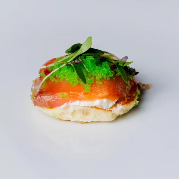 Jólaréttir Reykjavík Asian - Reyktur lax á blini